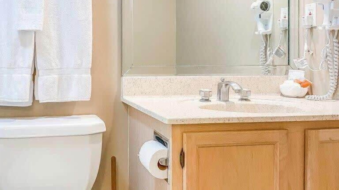 Photo of Bathroom in Village of Four Seasons