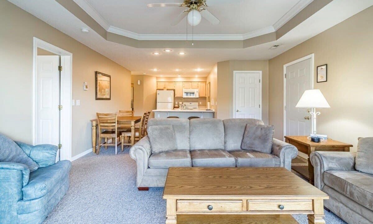 Photo of Livingroom in Village of Four Seasons