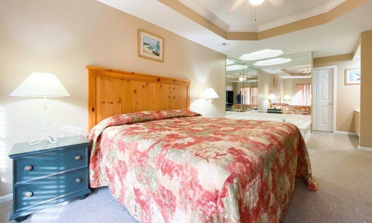 Photo of Bedroom in Village of Four Seasons