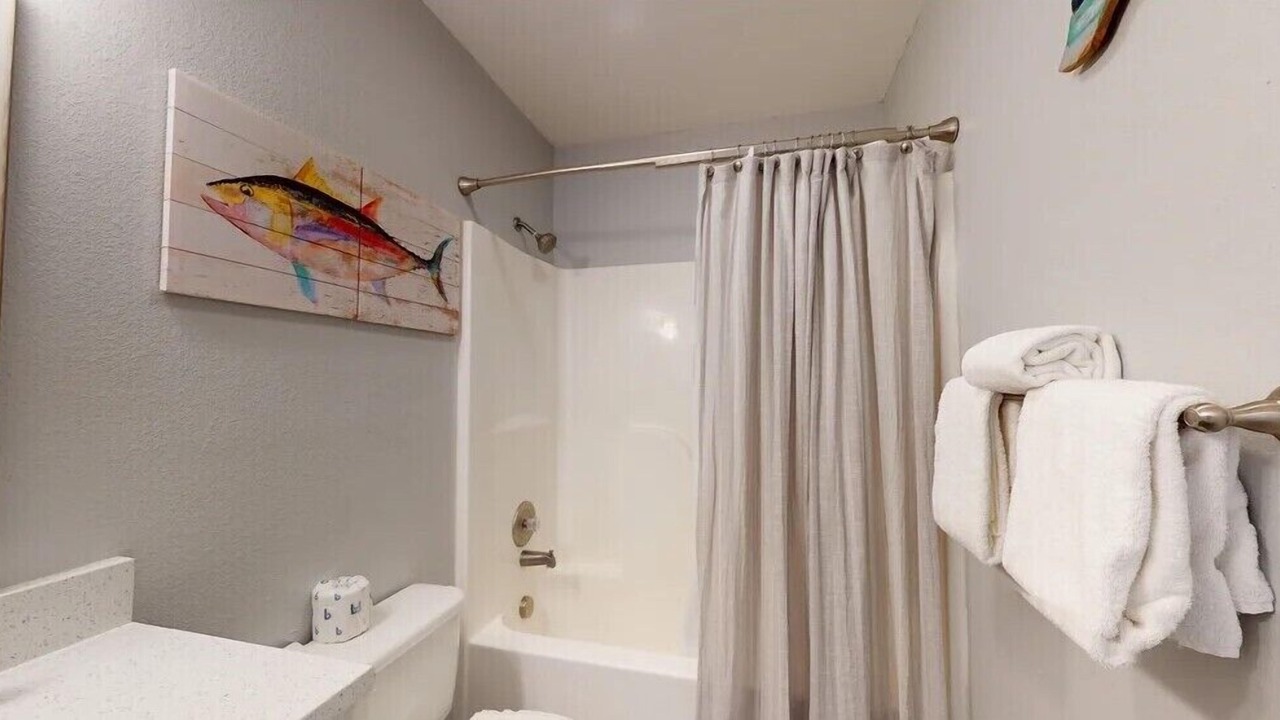 Photo of Bathroom in Leeward Sands