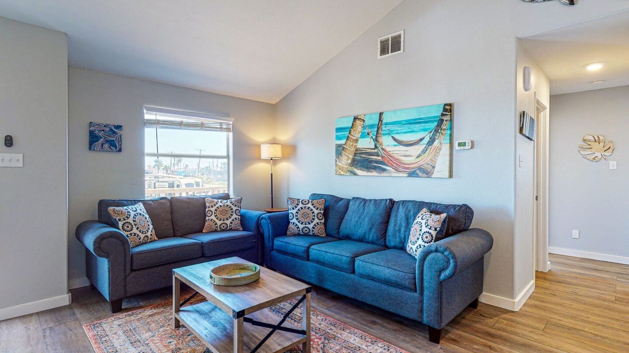Photo of Livingroom in Leeward Sands