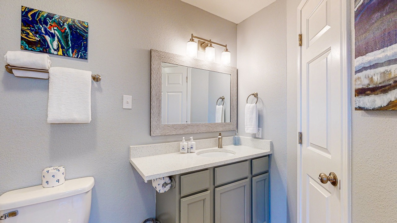 Photo of Bathroom in Leeward Sands