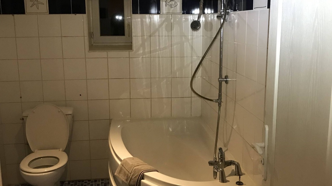 Photo of Bathroom in Saint-Sernin-du-Plain