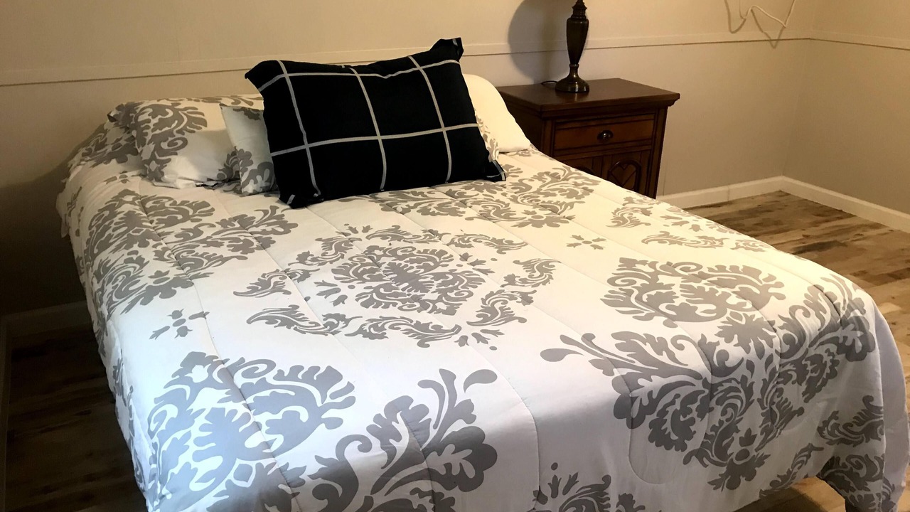 Photo of Bedroom in Cleveland