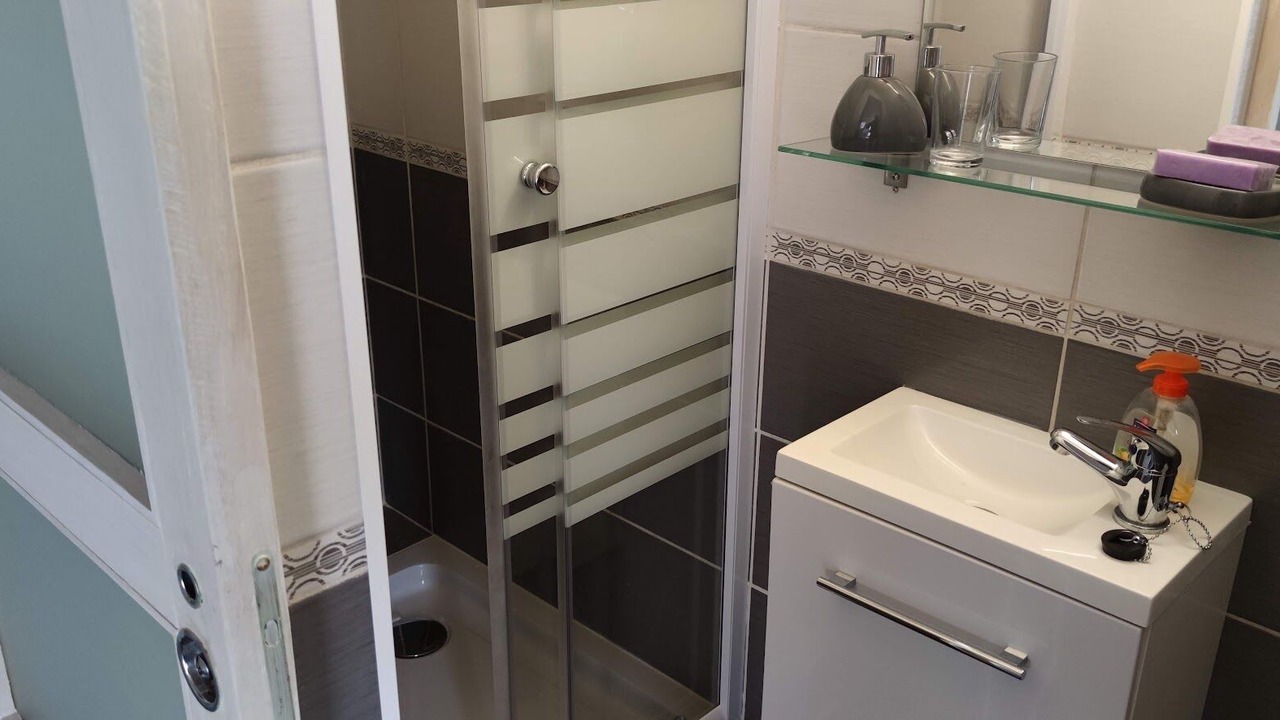 Photo of Bathroom in Nevian