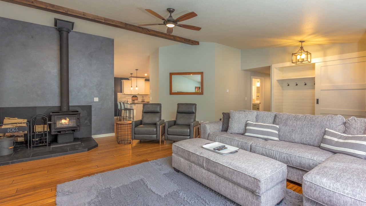 Photo of Livingroom in Three Rivers