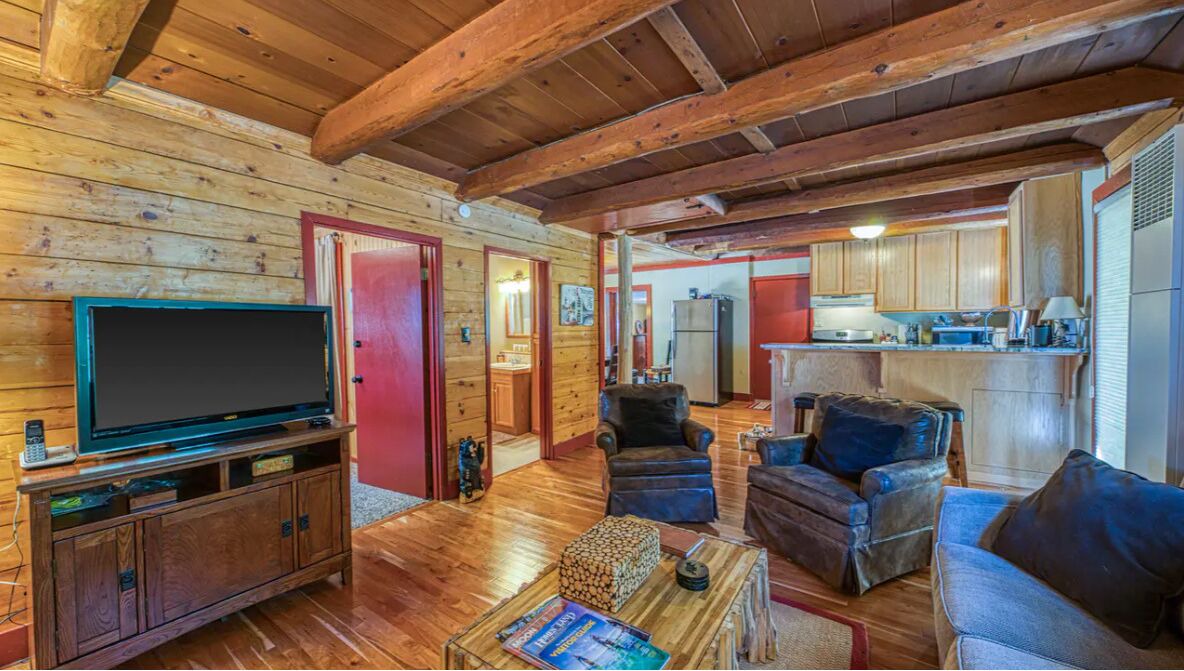 Photo of Livingroom in Tahoe Pines
