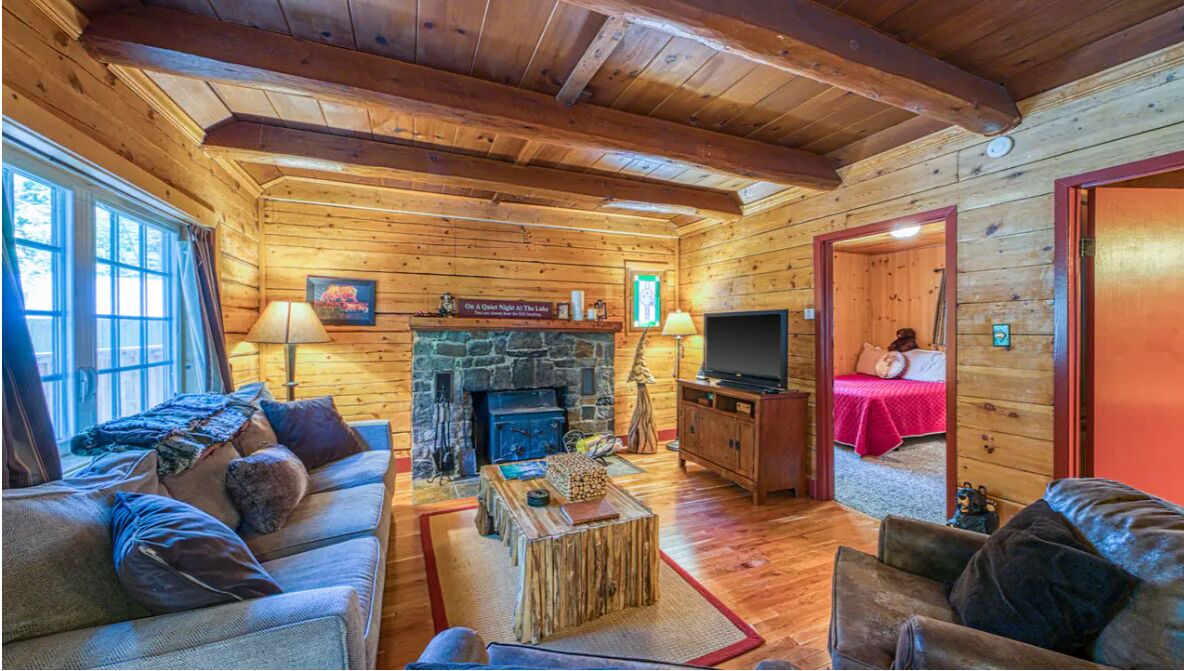 Photo of Livingroom in Tahoe Pines