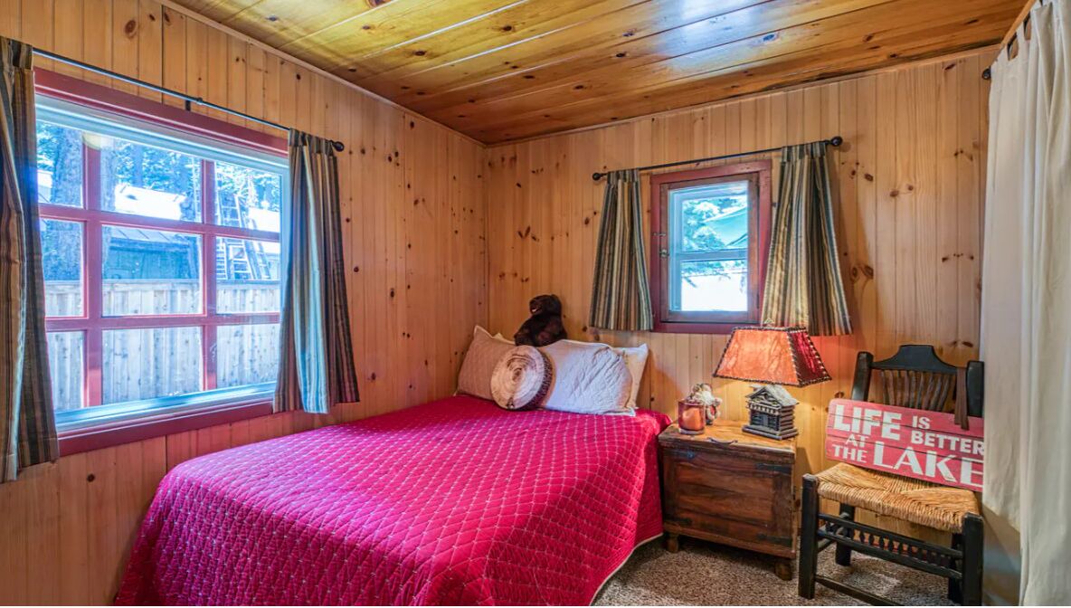 Photo of Bedroom in Tahoe Pines