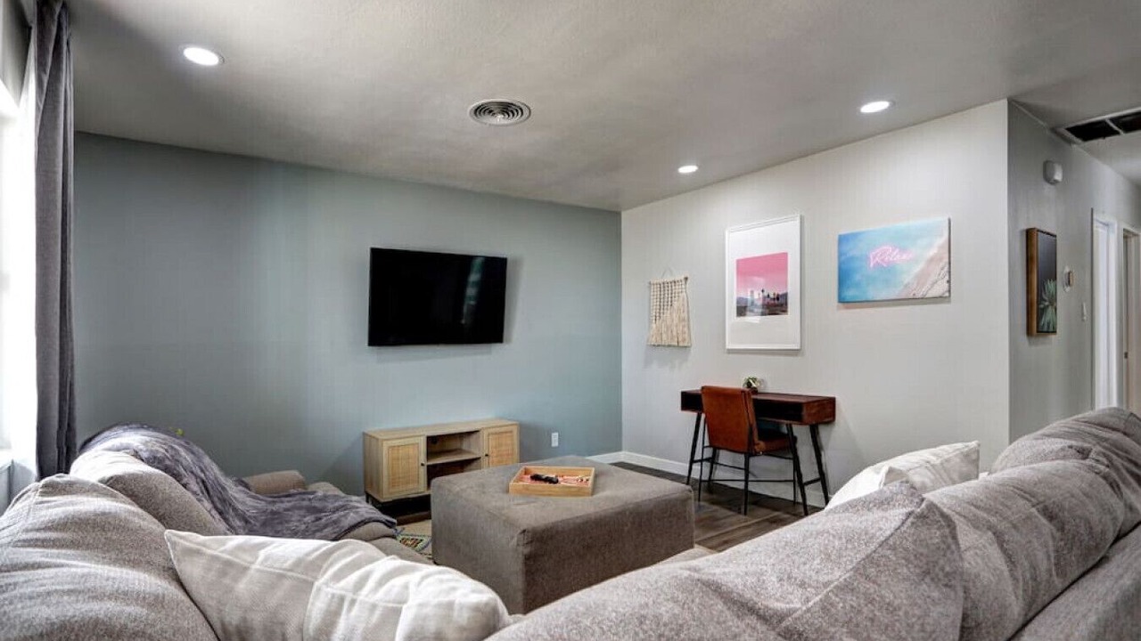 Photo of Livingroom in Rancho Oakey