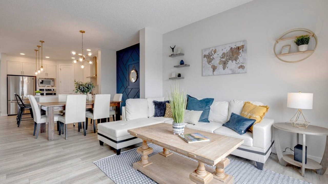 Photo of Livingroom in Southeast Calgary