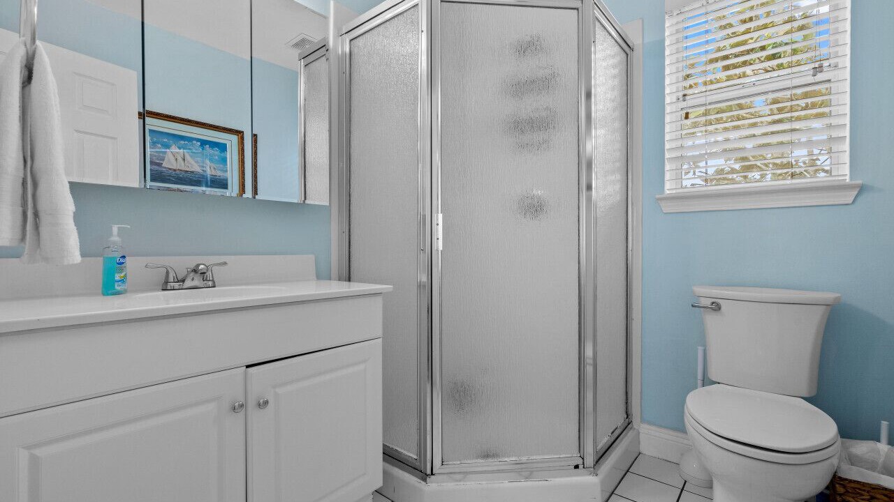 Photo of Bathroom in Crystal Beach