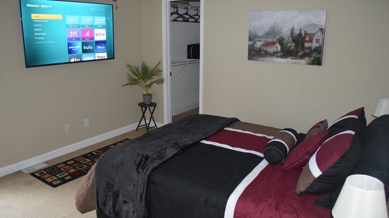 Photo of Bedroom in Jefferson City