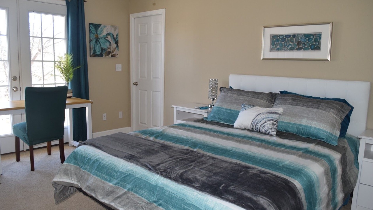 Photo of Bedroom in Jefferson City