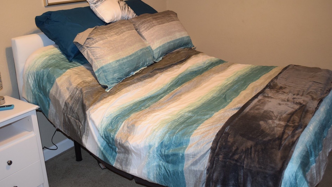 Photo of Bedroom in Jefferson City