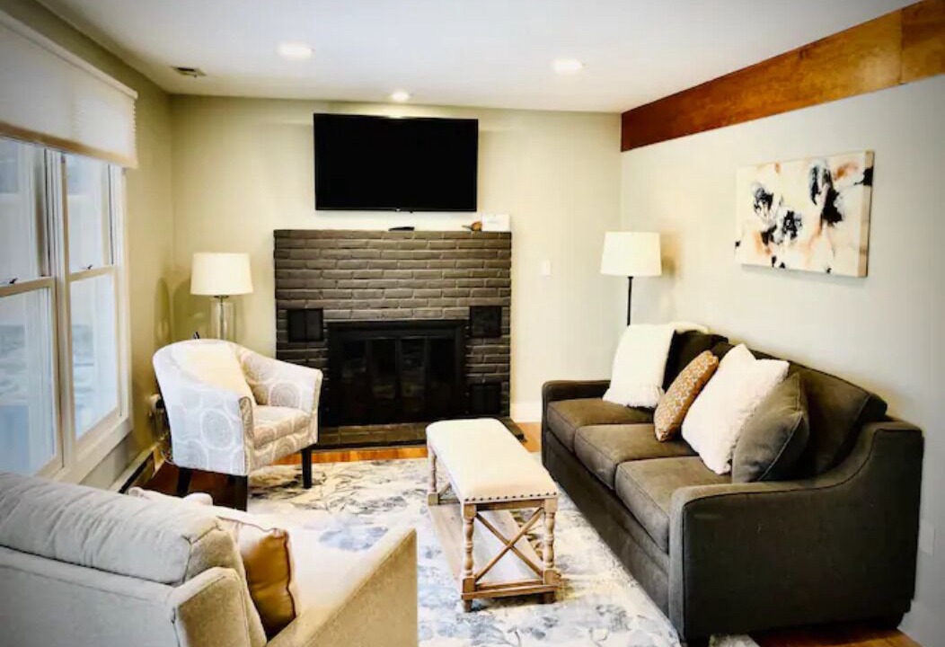 Photo of Livingroom in The Galena Territory