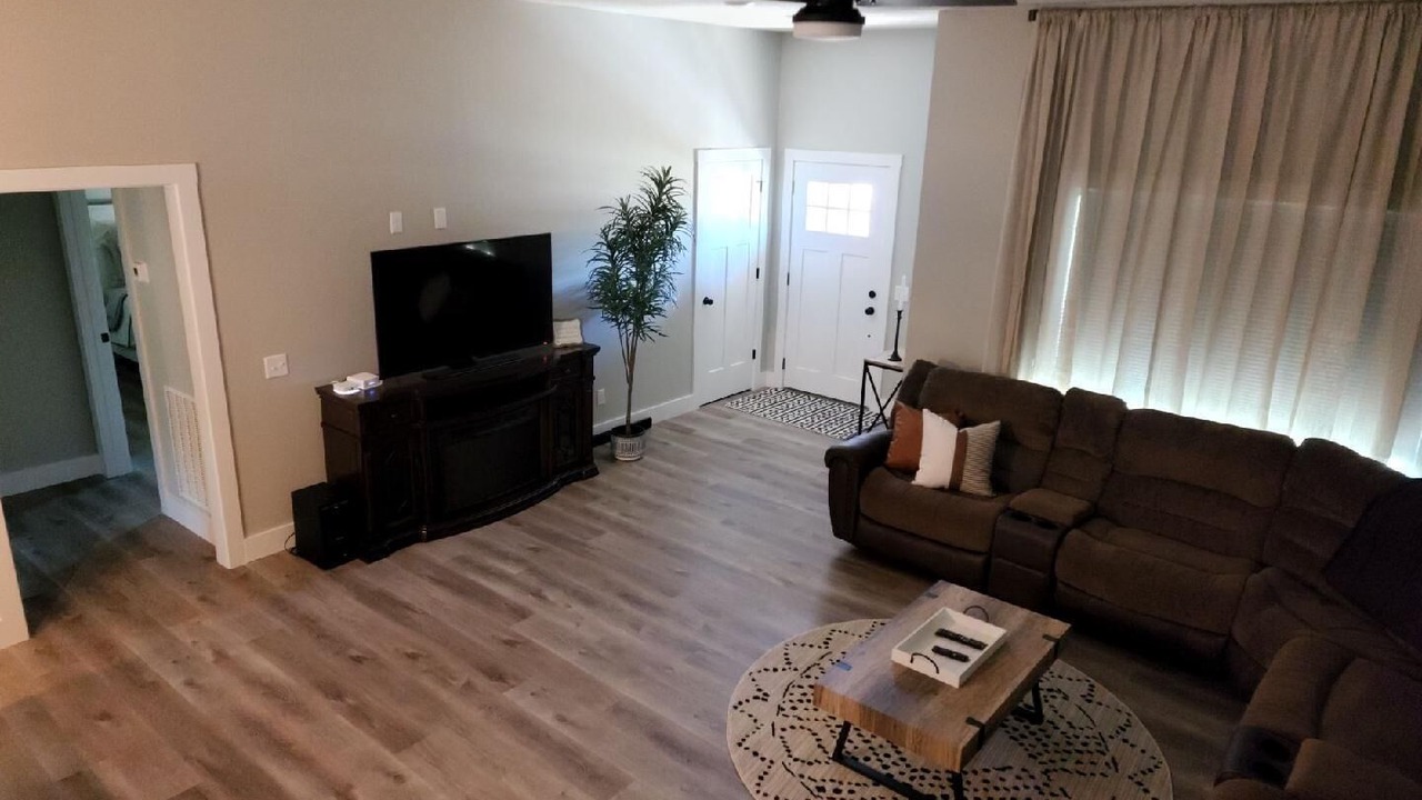 Photo of Livingroom in Joplin