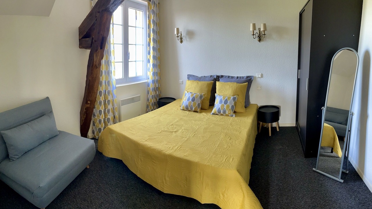 Photo of Bedroom in Pouylebon