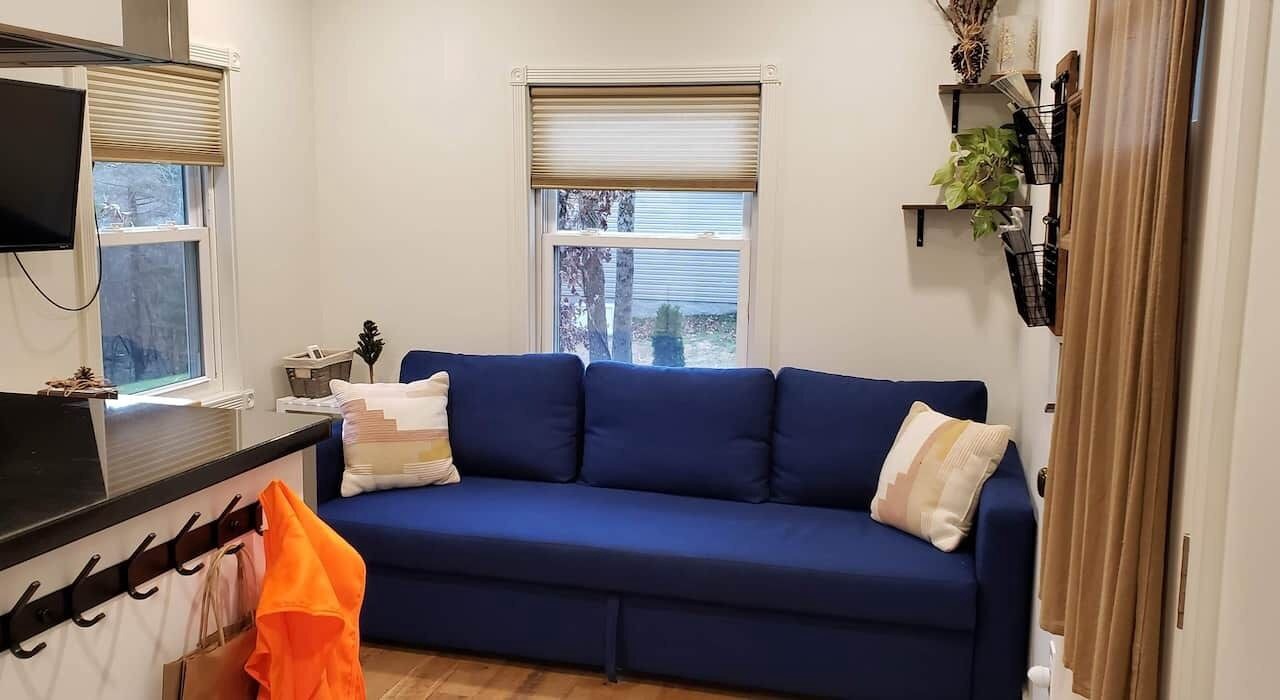 Photo of Livingroom in Ironto