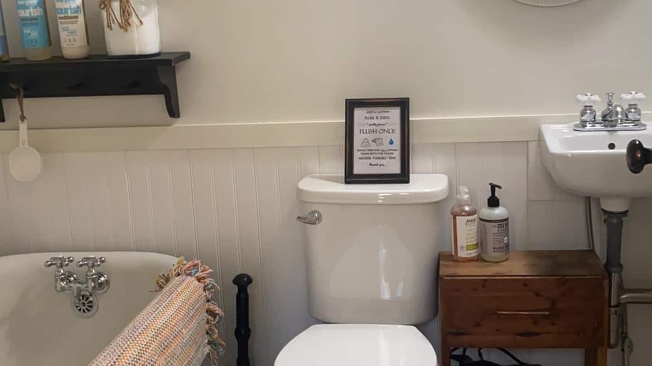 Photo of Bathroom in Ironto