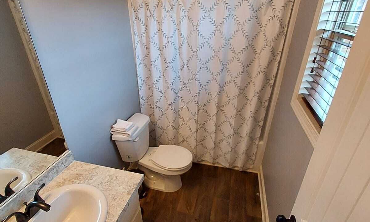 Photo of Bathroom in Lula