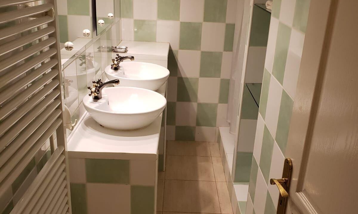 Photo of Bathroom in Saint-Gery