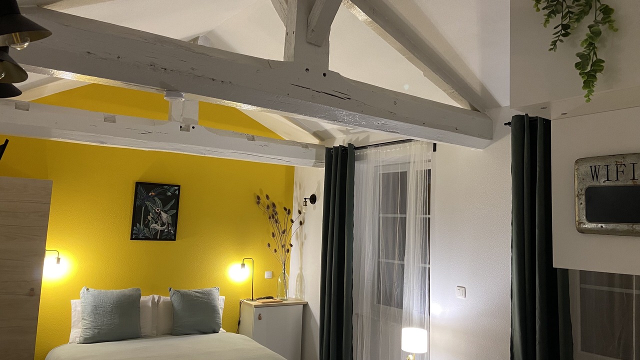 Photo of Bedroom in Gannat