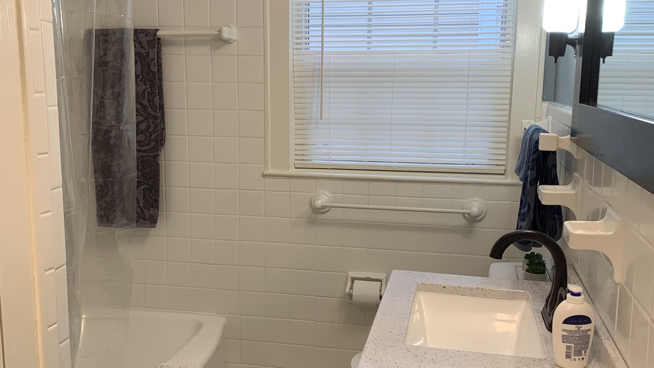 Photo of Bathroom in Fort Smith
