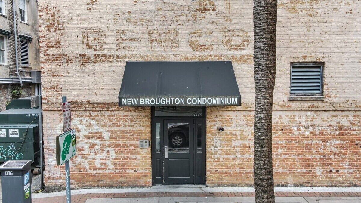 Photo of Others in Historic District - North