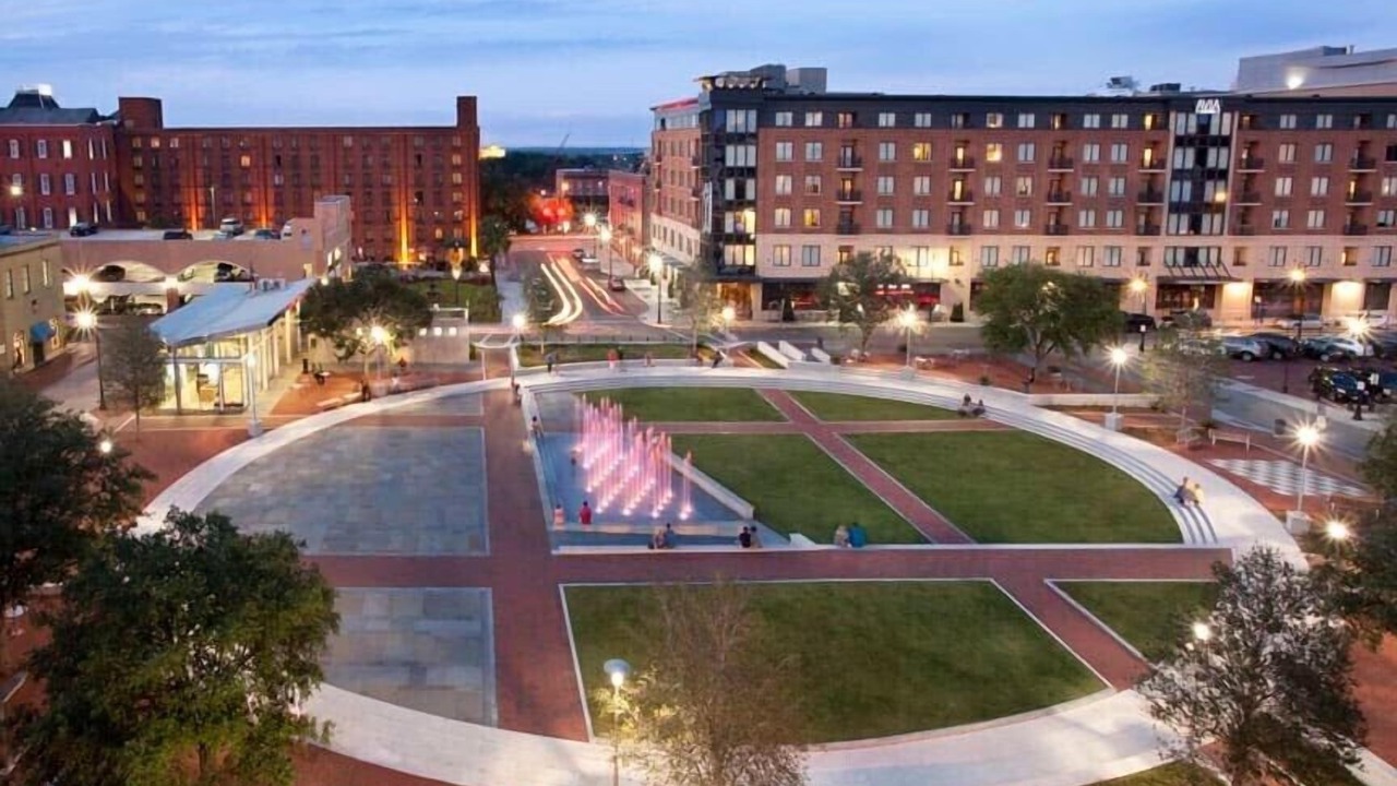 Photo of Others in Historic District - North