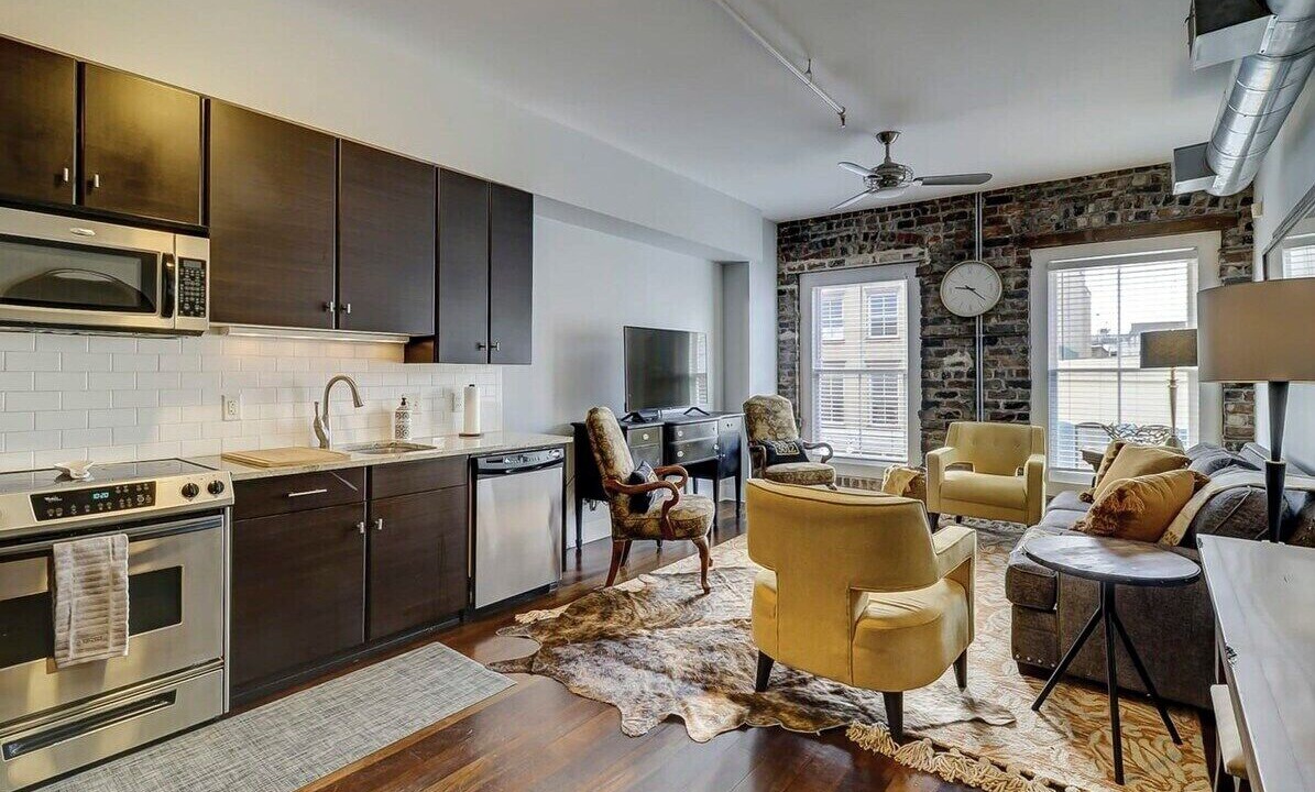 Photo of Others in Historic District - North