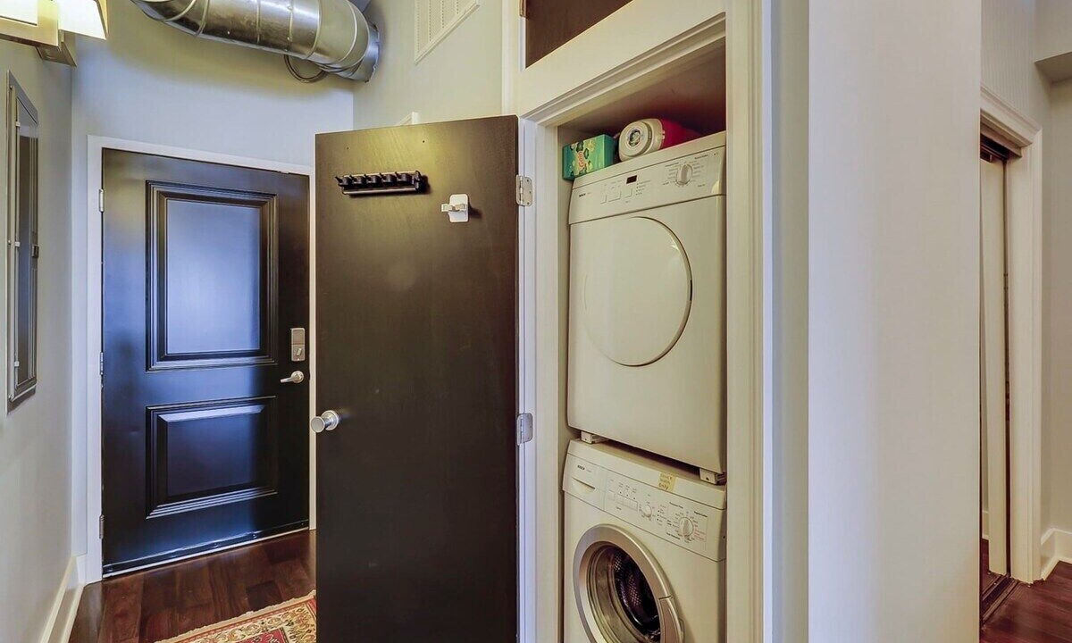 Photo of Others in Historic District - North