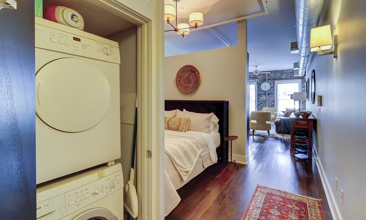 Photo of Others in Historic District - North