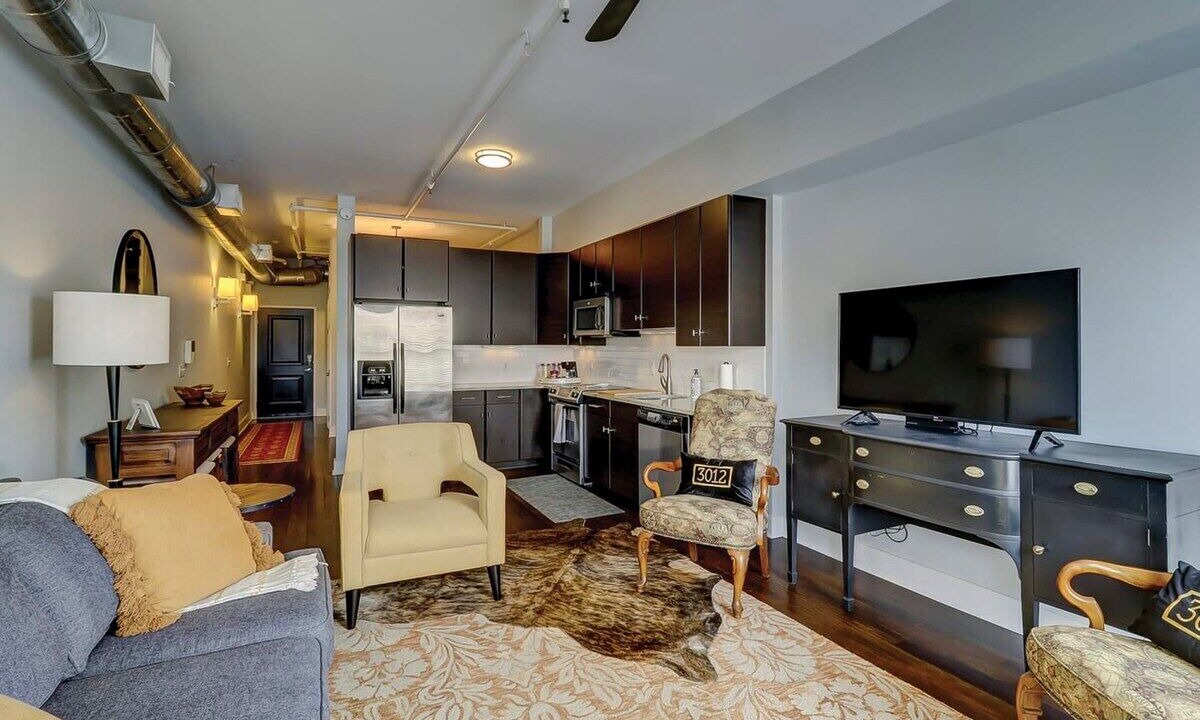 Photo of Others in Historic District - North