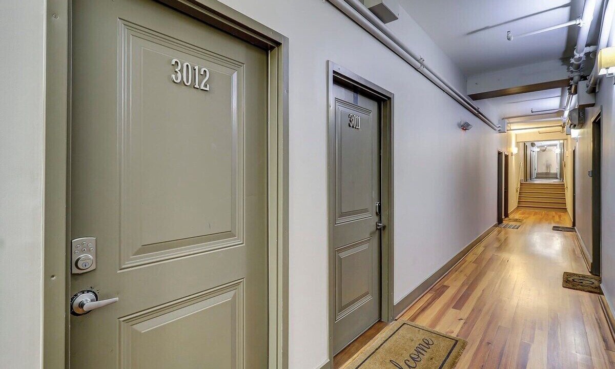 Photo of Others in Historic District - North