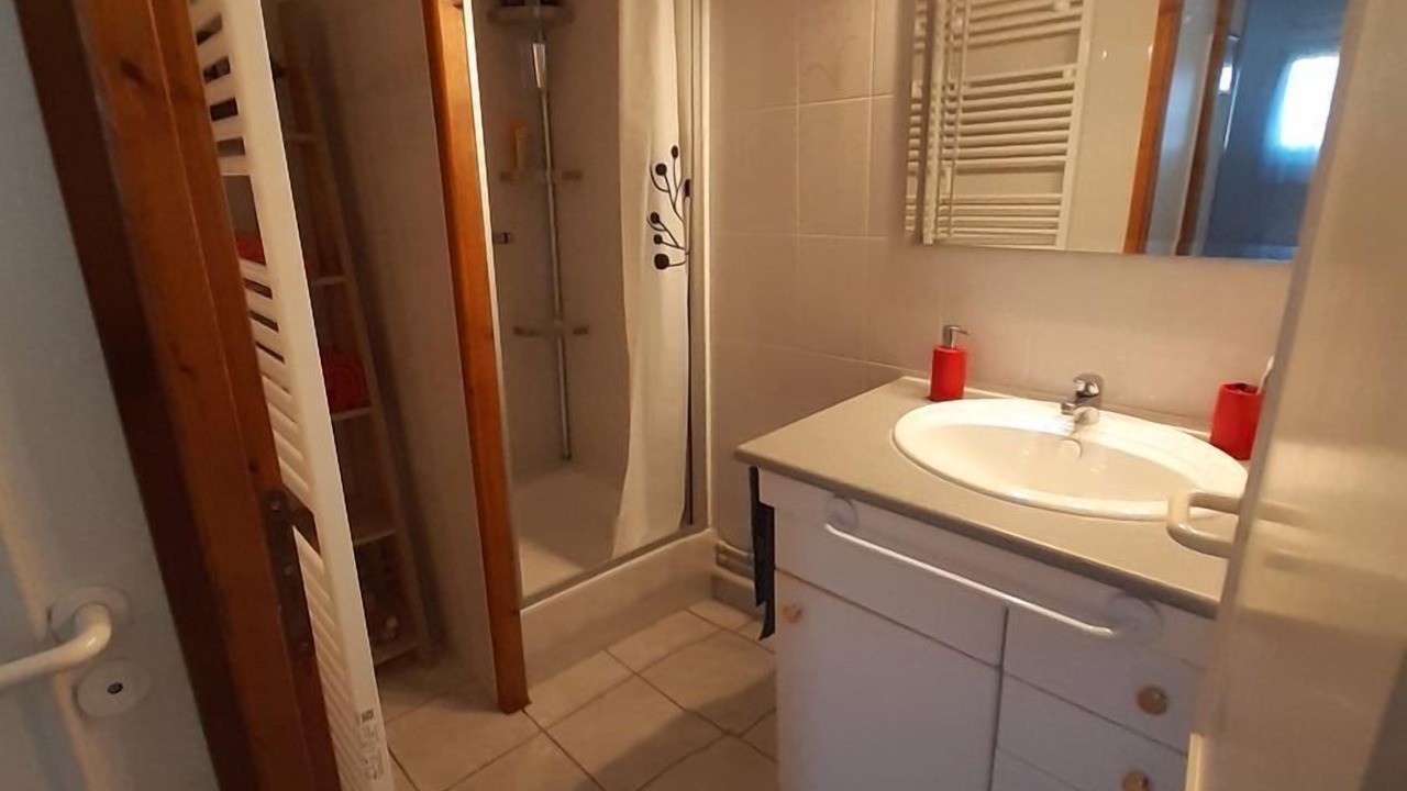 Photo of Bathroom in Esquieze-Sere
