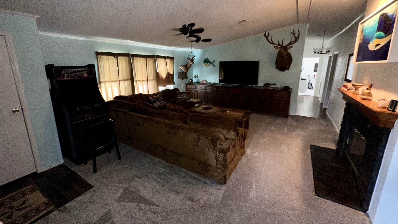 Photo of Livingroom in Granite Shoals