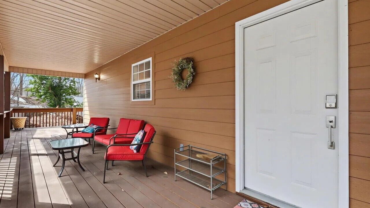 Photo of Patio Balcony in Big Creek