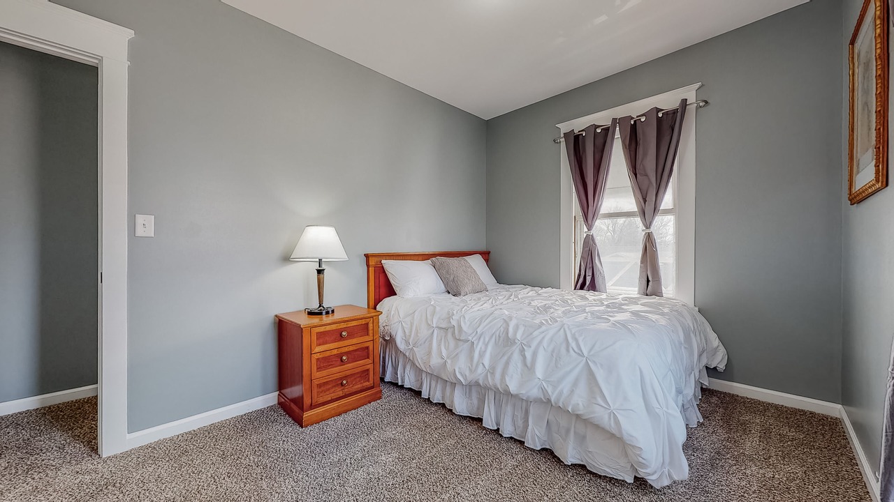 Photo of Bedroom in Aurora