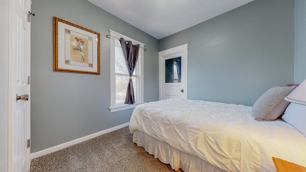 Photo of Bedroom in Aurora