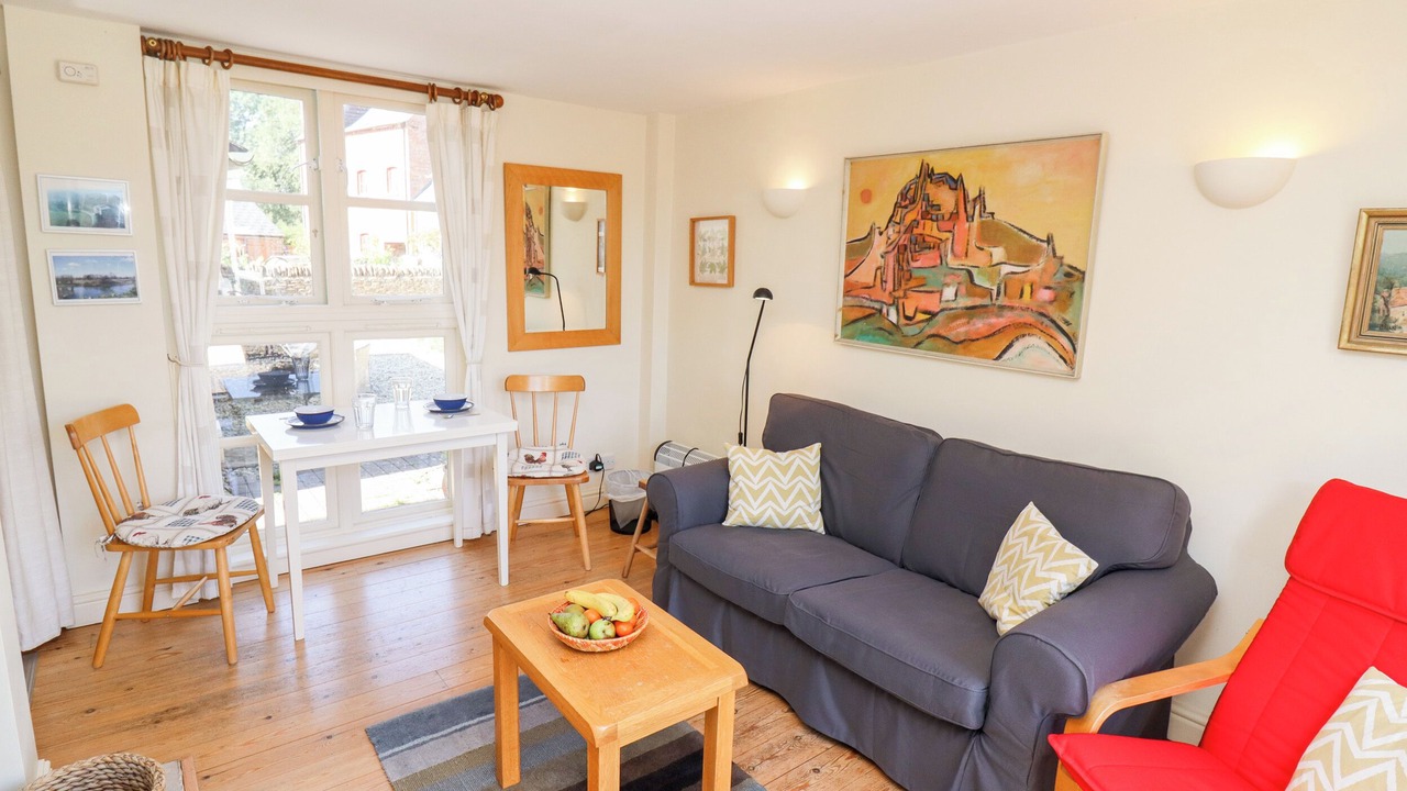 Photo of Livingroom in Cirencester