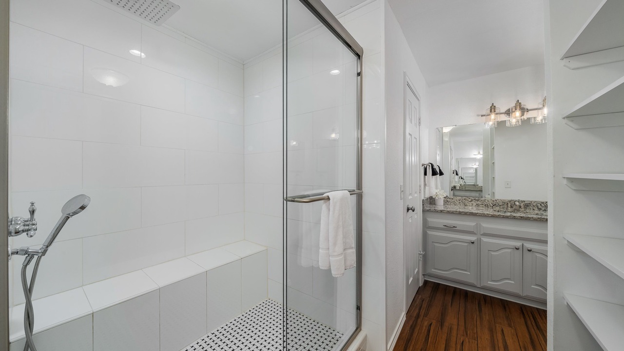 Photo of Bathroom in Hunters Glen