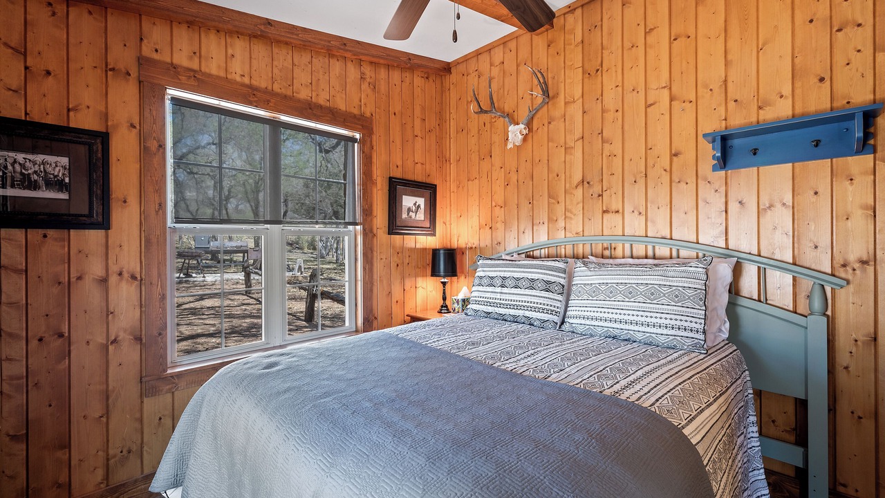 Photo of Bedroom in Llano