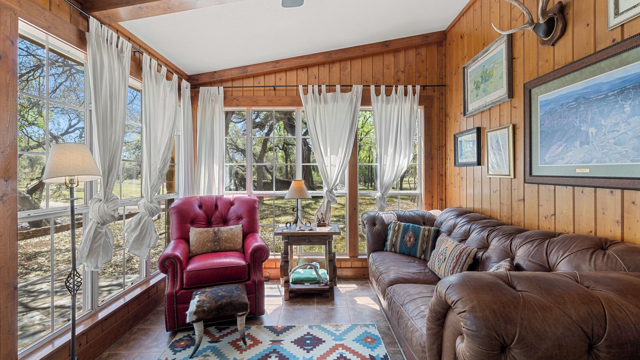 Photo of Livingroom in Llano