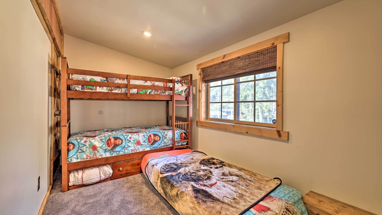 Photo of Others in Aquashicola