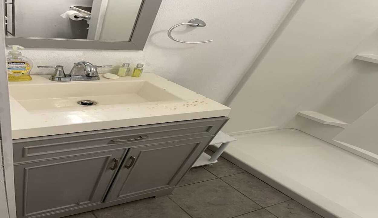 Photo of Bathroom in Hannibal