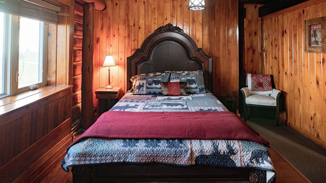 Photo of Bedroom in Deer River