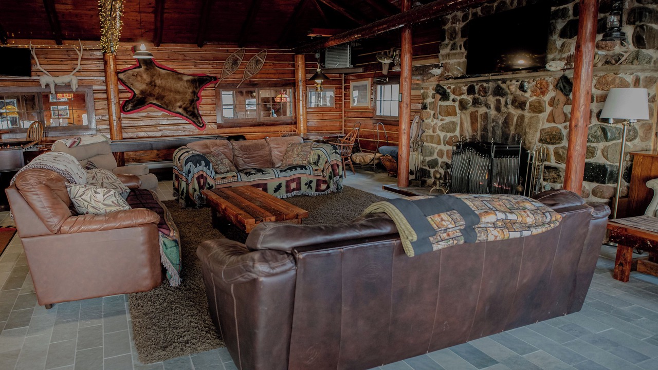 Photo of Livingroom in Deer River