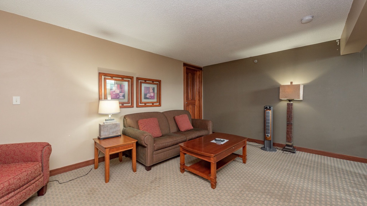 Photo of Livingroom in Thayerville