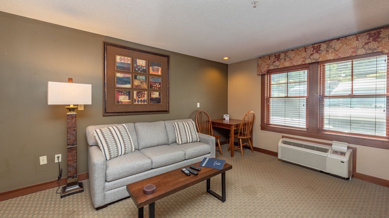 Photo of Livingroom in Thayerville
